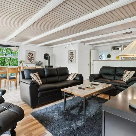 Casa de Férias Aki - 30km From The Sea By Interhome